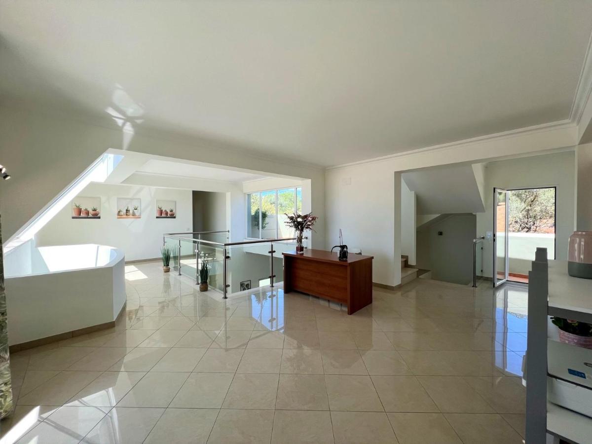 Boliqueime Amazing Villa With Pool By Homing Esterno foto